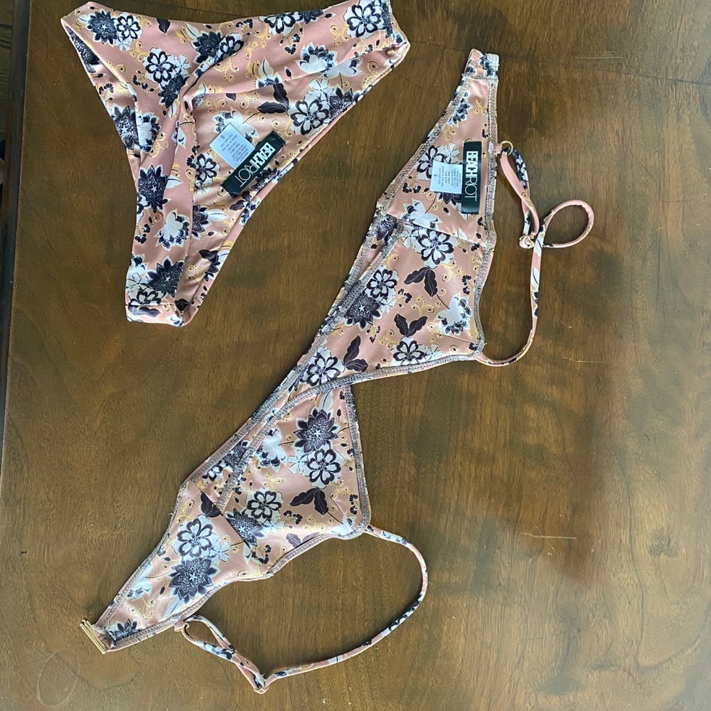 Beach Riot desert bikini - Picture 3 of 7